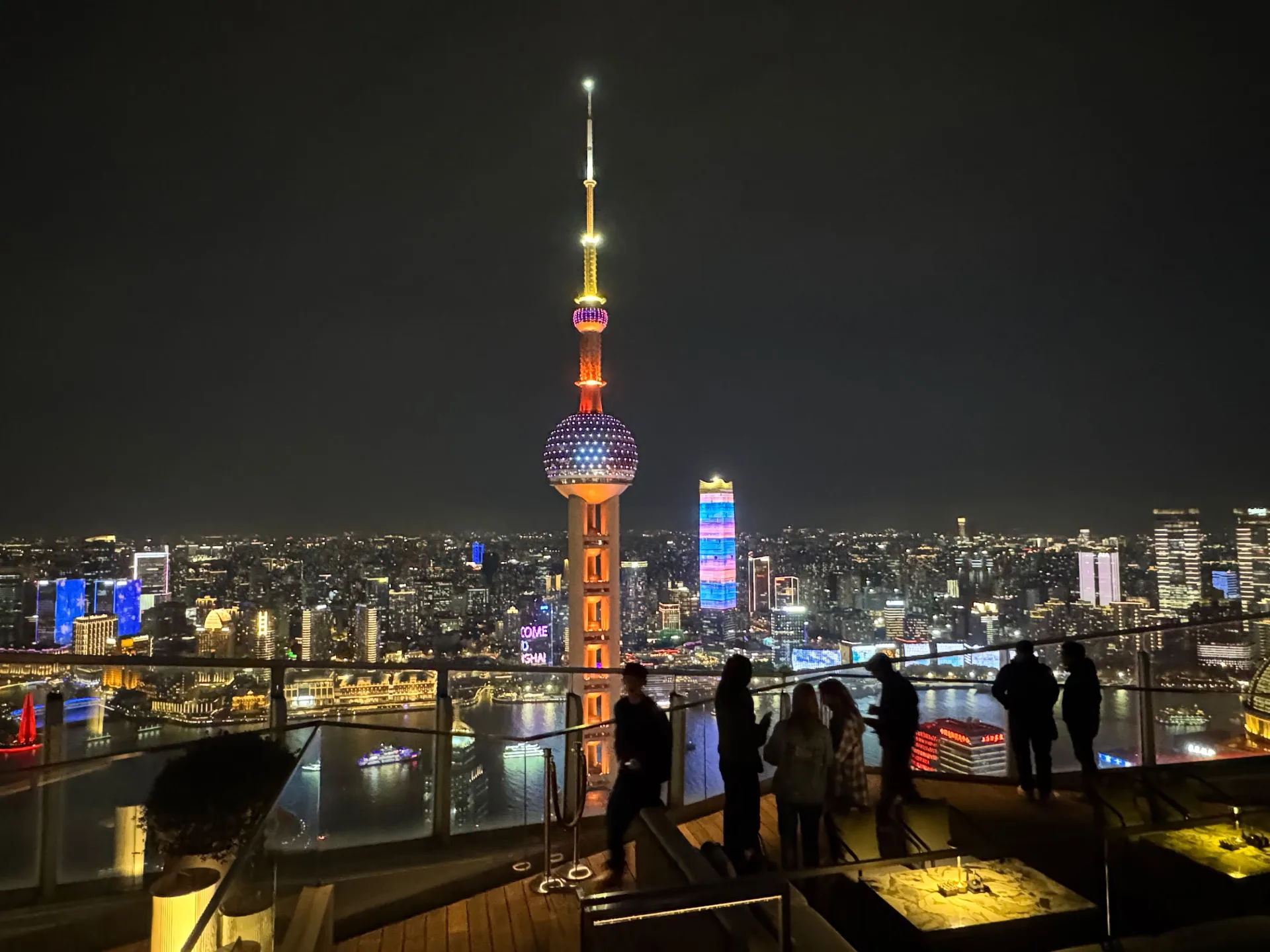 Skyline de Shanghái de noche